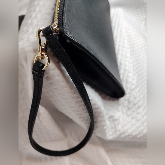 Kate Spade Staci Medium Black L-Zip Wristlet - Picture 4 of 10